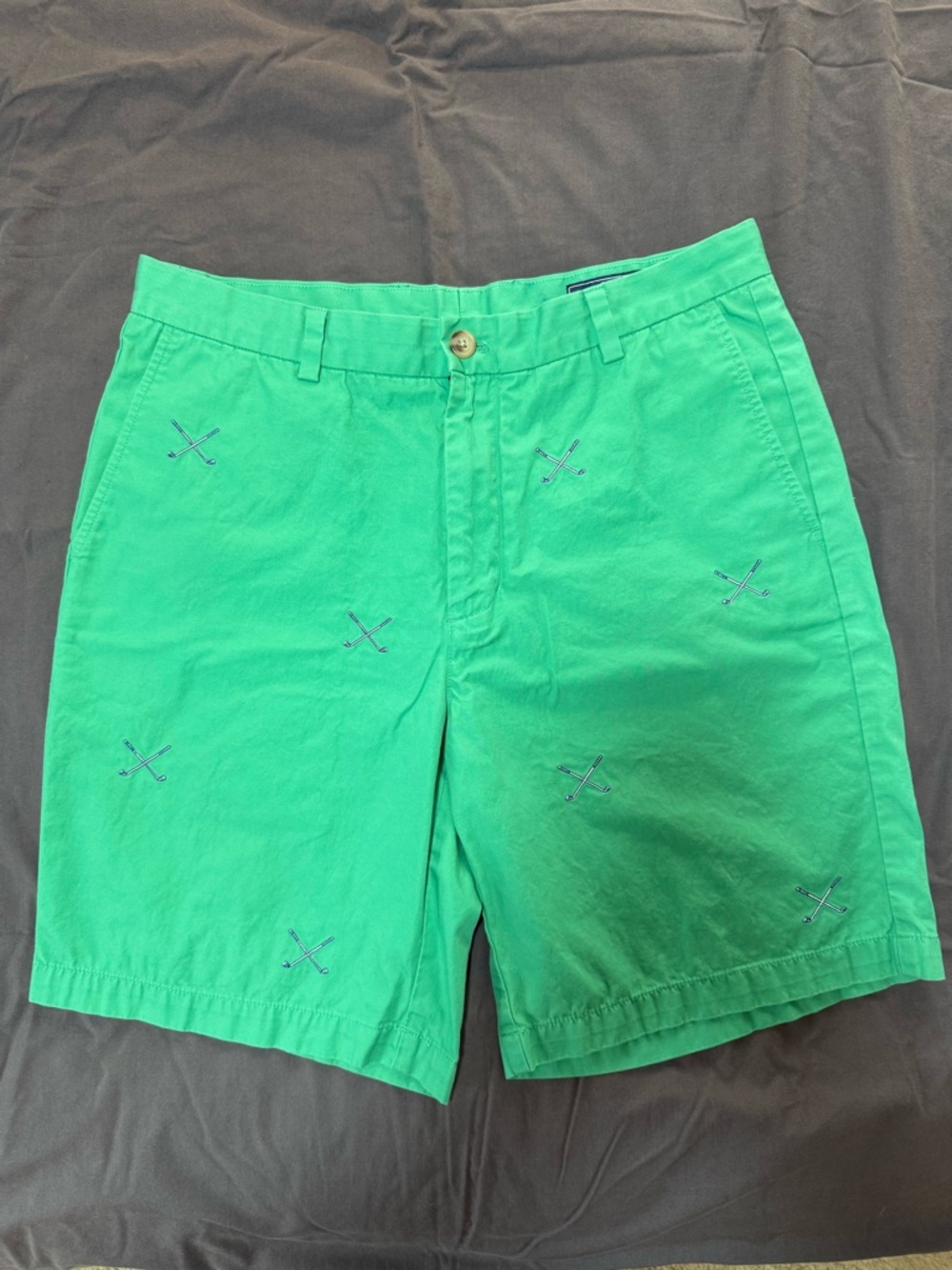 Vineyard Vines Kelly Green Embroidered Golf Shorts - 8 inch